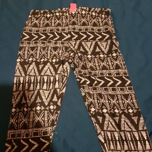 Tribal print leggings
